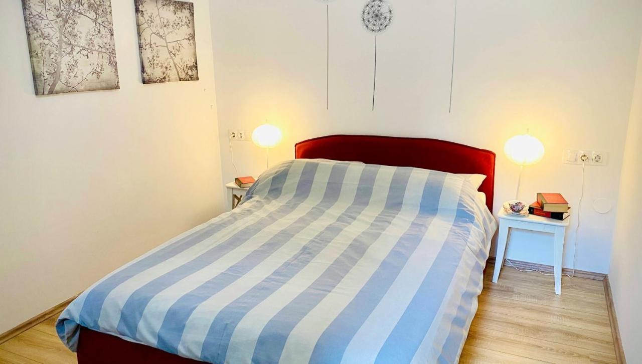 Bilini Garden Apartment พูลา ภายนอก รูปภาพ